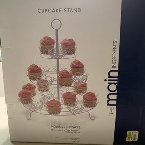 NWT cupcake stand